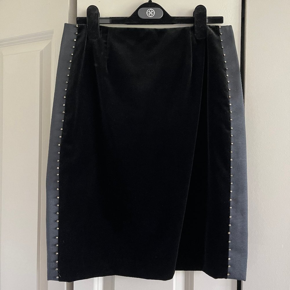 Knee-length Black Velvet Carlisle Pencil Skirt
